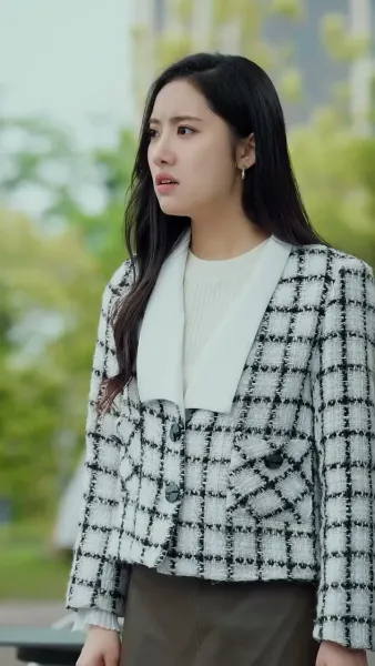 แม่มดตกอับกับแผนการมีลูกสอง