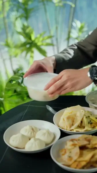 แม่มดตกอับกับแผนการมีลูกสอง