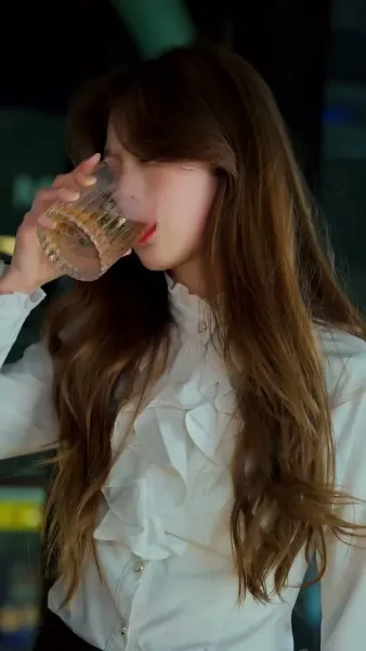 แม่มดตกอับกับแผนการมีลูกสอง