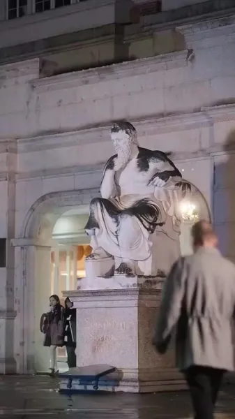 ผู้หญิงดีอะไรแบบนี้