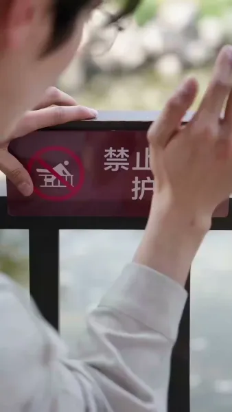 แด๊ดดี้หมาป่ามาเคาะประตู