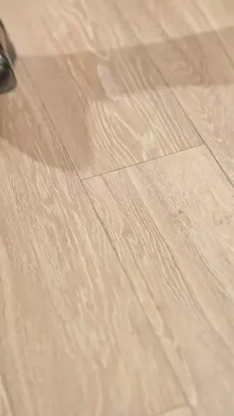 แด๊ดดี้หมาป่ามาเคาะประตู