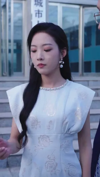 เงามืดใต้แสงจันทร์