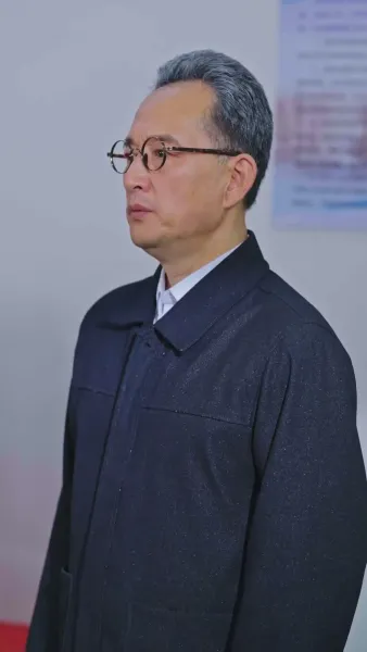 เงามืดใต้แสงจันทร์