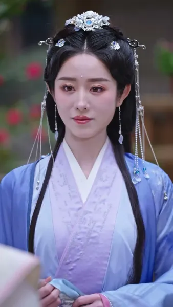 พี่สะใภ้หนุนข้าสู่ความรุ่งโรจน์