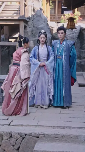 พี่สะใภ้หนุนข้าสู่ความรุ่งโรจน์