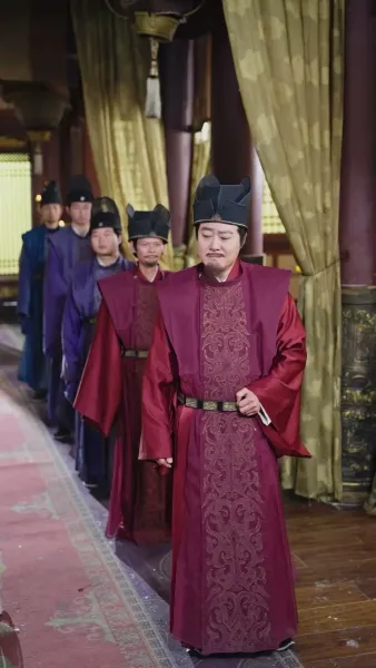 พี่สะใภ้หนุนข้าสู่ความรุ่งโรจน์