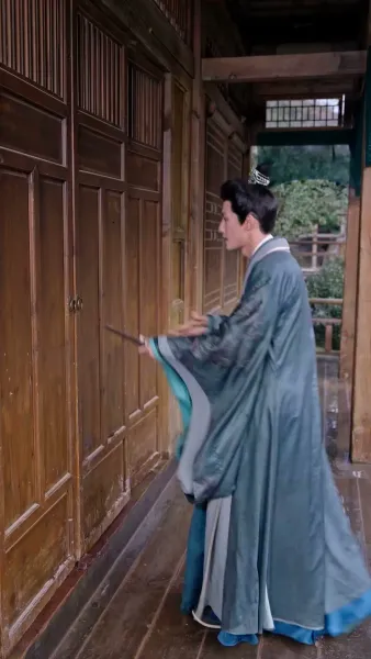 พี่สะใภ้หนุนข้าสู่ความรุ่งโรจน์