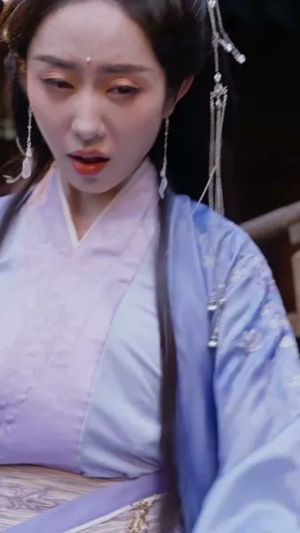 พี่สะใภ้หนุนข้าสู่ความรุ่งโรจน์