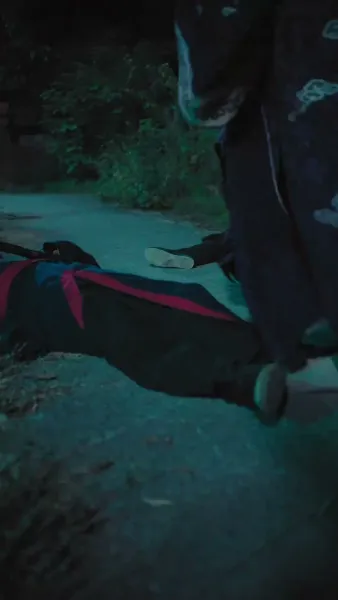 รายงานพระองค์, สมเด็จพระราชินีต้องการหย่า