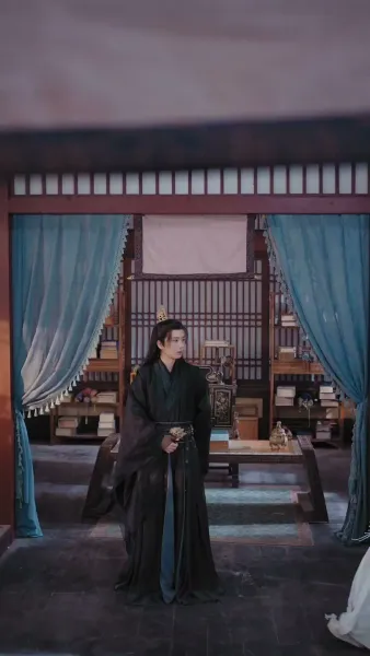 รายงานพระองค์, สมเด็จพระราชินีต้องการหย่า