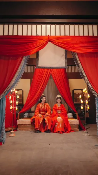 รายงานพระองค์, สมเด็จพระราชินีต้องการหย่า