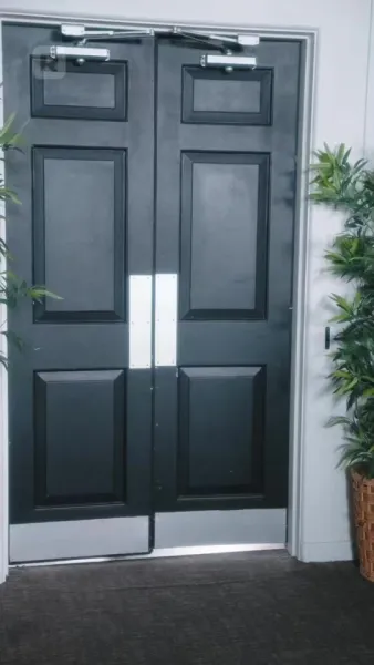 หน้ากากคนดีของสามีสารเลว