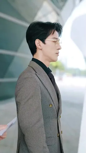 เสน่หาพรมแดง