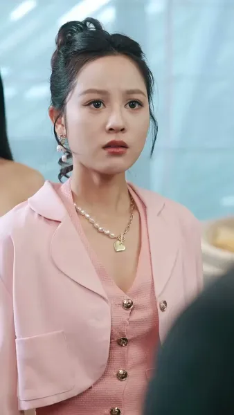 เสน่หาพรมแดง