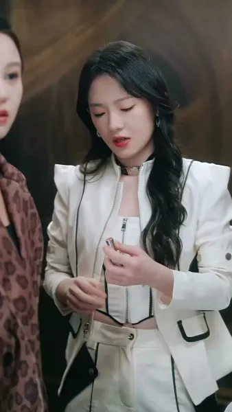 เสน่หาพรมแดง