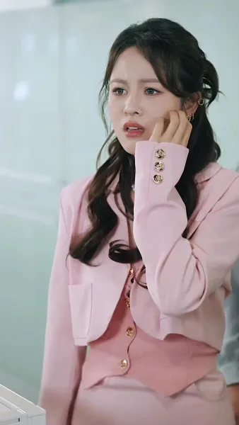 เสน่หาพรมแดง