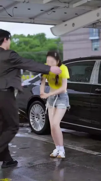 แสงจันทร์สีขาวกลับมามีชีวิตอีกครั้ง