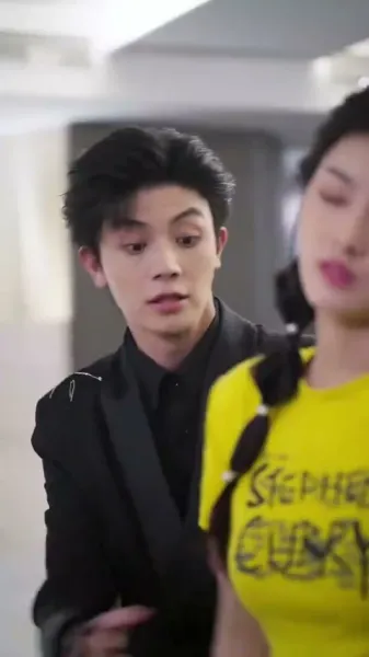 แสงจันทร์สีขาวกลับมามีชีวิตอีกครั้ง