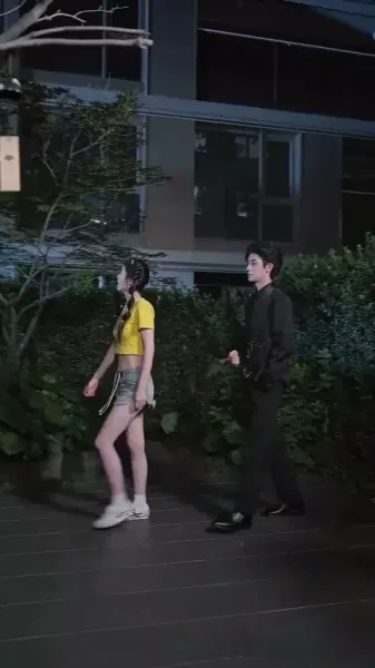 แสงจันทร์สีขาวกลับมามีชีวิตอีกครั้ง