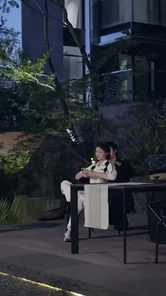 แสงจันทร์สีขาวกลับมามีชีวิตอีกครั้ง