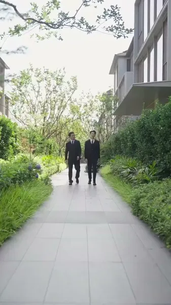 แสงจันทร์สีขาวกลับมามีชีวิตอีกครั้ง