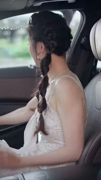 แสงจันทร์สีขาวกลับมามีชีวิตอีกครั้ง