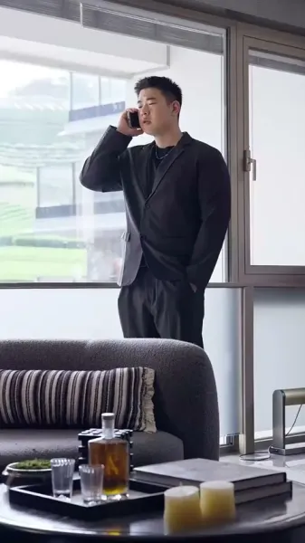 แสงจันทร์สีขาวกลับมามีชีวิตอีกครั้ง