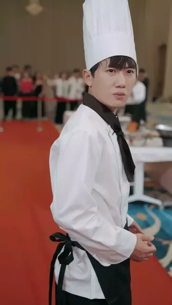 เชฟหลงยุค(พากย์เสียง)