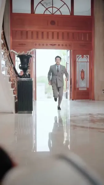 กุหลาบอาบโชค