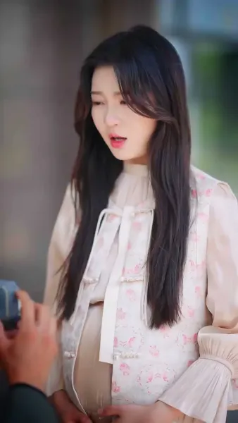 กุหลาบอาบโชค