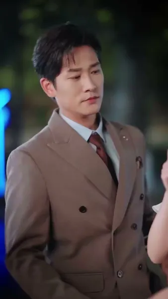 กุหลาบอาบโชค