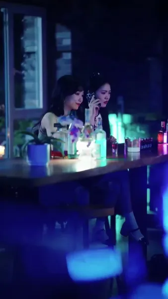 กุหลาบอาบโชค