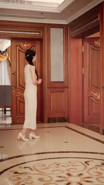 กุหลาบอาบโชค