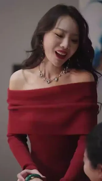 คุณหนูสายสตรอง