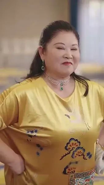 คุณหนูสายสตรอง