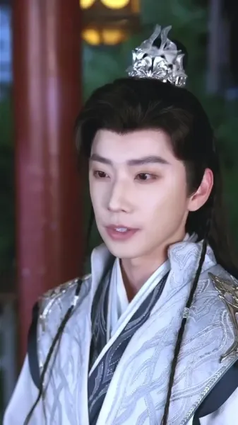 ความอัปยศในผ้าไหม