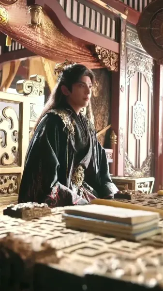 ความอัปยศในผ้าไหม