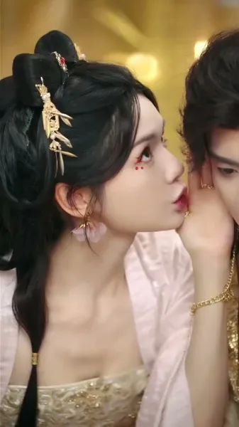 ความอัปยศในผ้าไหม