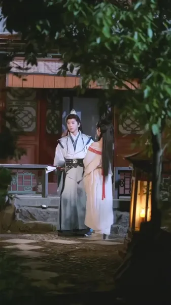 ความอัปยศในผ้าไหม