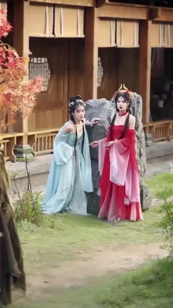 ความอัปยศในผ้าไหม