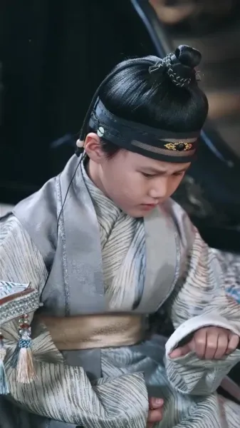 ความอัปยศในผ้าไหม