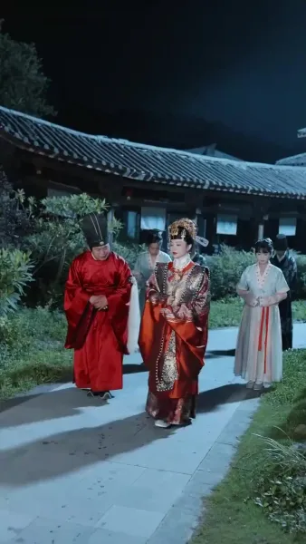 (พากย์เสียง) เมื่อบุปผาร่วงโรย