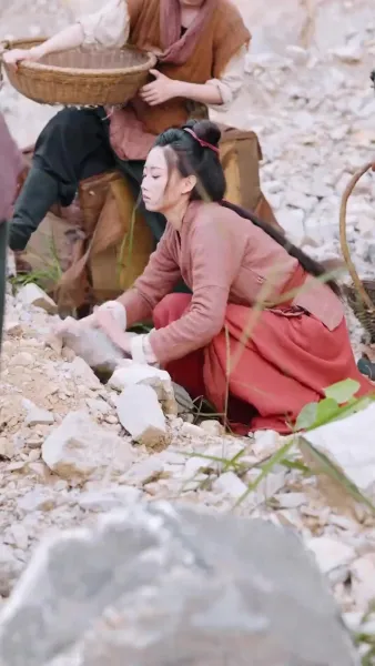 (พากย์เสียง) เมื่อบุปผาร่วงโรย