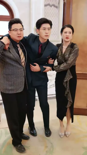 แสงทะลุเมฆ