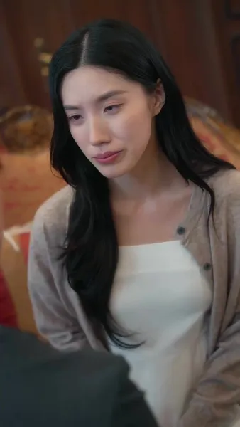 ร้อยล้านแลกใจ รุ่นพี่ที่รัก