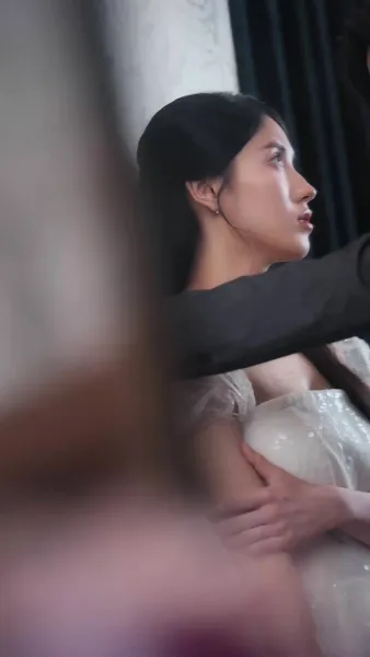 ร้อยล้านแลกใจ รุ่นพี่ที่รัก