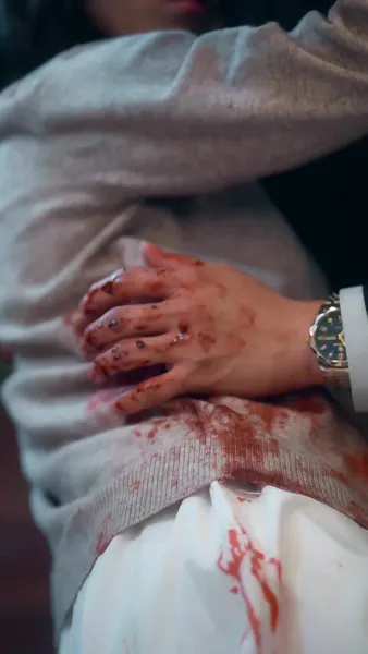 ร้อยล้านแลกใจ รุ่นพี่ที่รัก