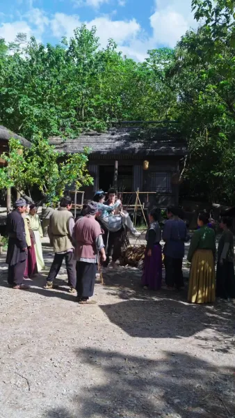 ภรรยาแสนสวย
สามีพรานหลงรัก