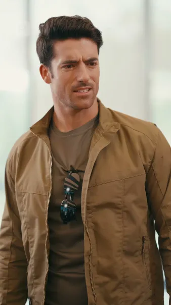 อย่าแตะพ่อของฉันที่ถือปืน!